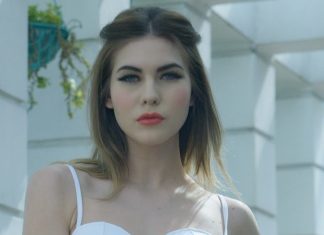 Shoreline LOOKS WITH KERRY PARKER
