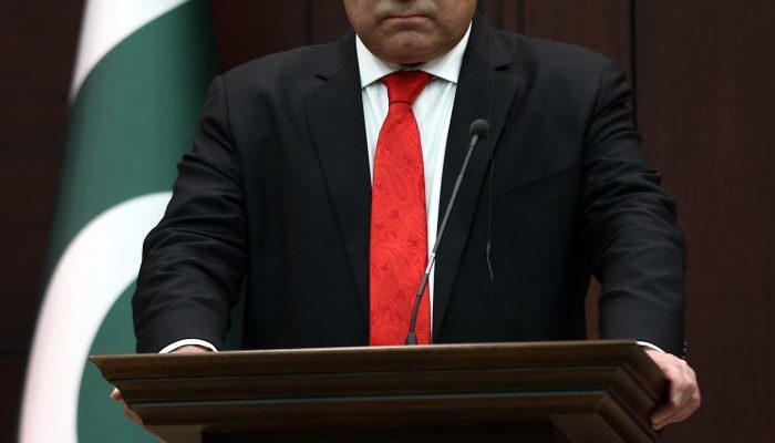 Nawaz Sharif exchanged the speculates well to PMS