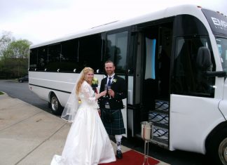 Benefits of Renting Party Bus for Wedding