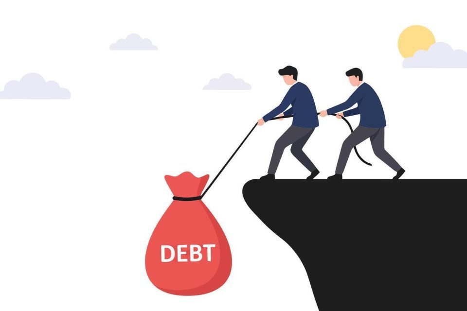 7 Practical Tips to Avoid Plunging into Debt Crisis