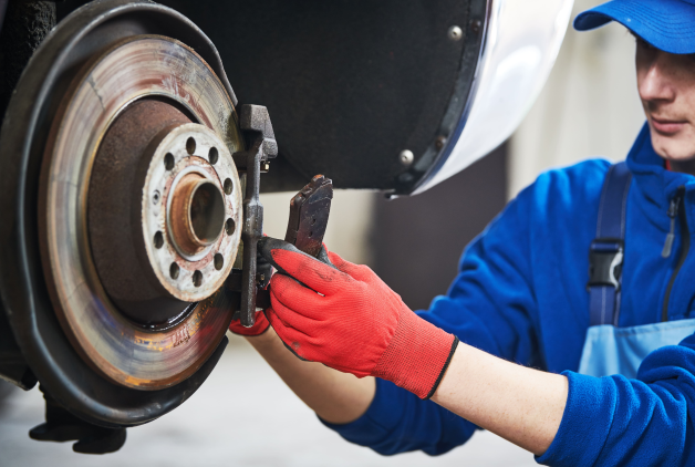 Safe Driving Tips: When to Replace Brake Pads