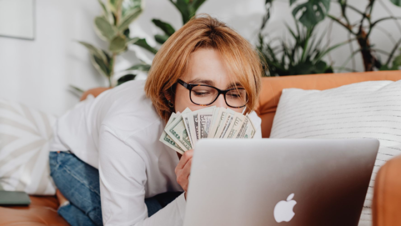 4 Ways Millennials Spend Money Differently