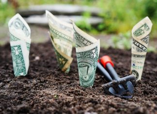 Common Debt Consolidation Traps and How to Steer Clear of Them