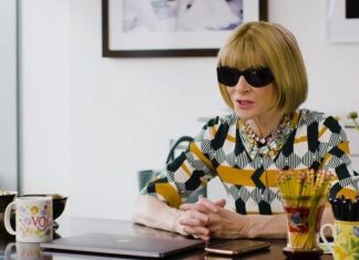 How Did Anna Wintour Become One of the Most Powerful Women in the World of Fashion?